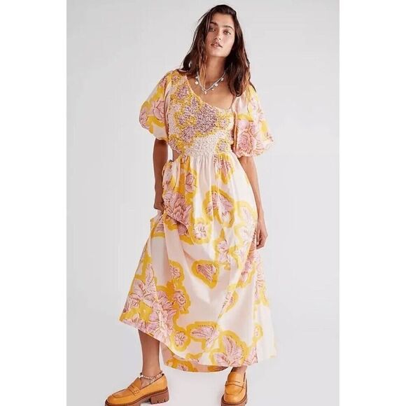Free People Kalimantan Printed Midi Dress Bold Floral Ruched Blush Yellow Medium - Picture 1 of 14